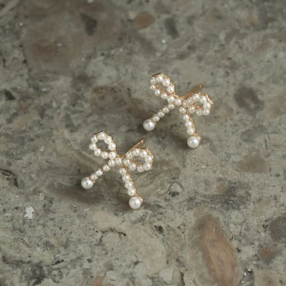 Uhani Cute Pearl Bow